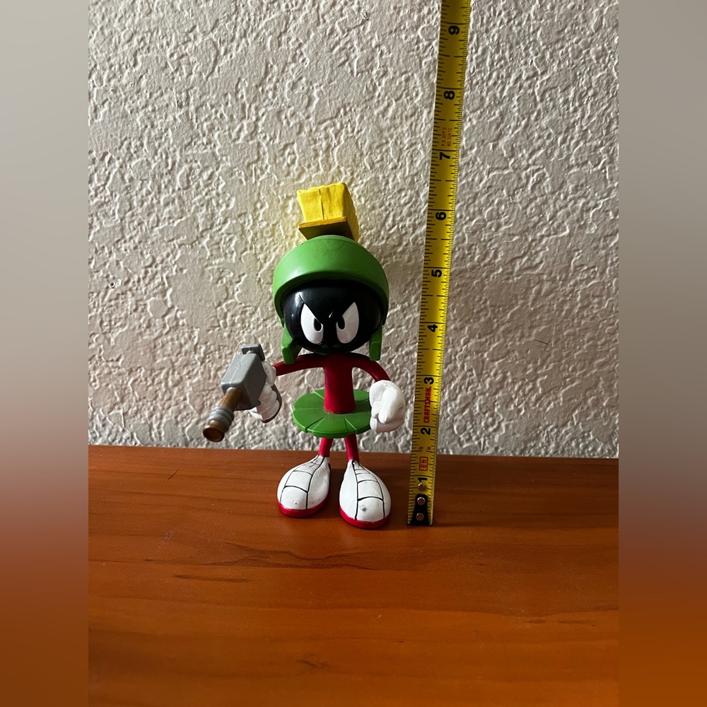 Vintage 1995 Warner Bros Studio Marvin The Martian Ray Gun 6" Bendable Toy - Picture 2 of 8